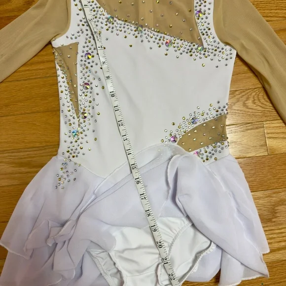 Figure Skating Dress Girls - Picture 4 of 6